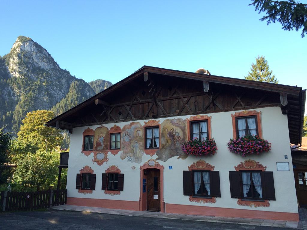 Ferienwohnungen Im Lueftlmalereck, Mussldomahaus Oberammergau Exterior photo